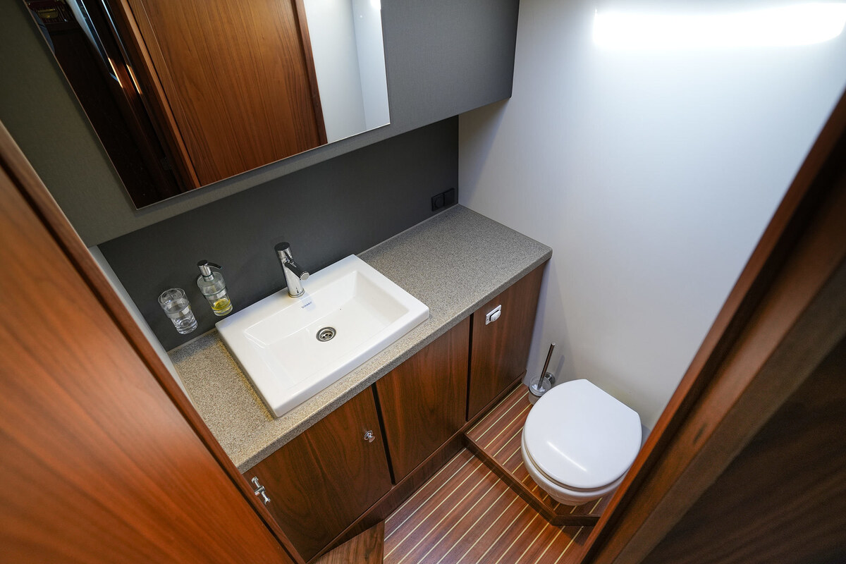 Linssen Grand Sturdy 410 AC Variotop met stabilisator — foto 47 van 79