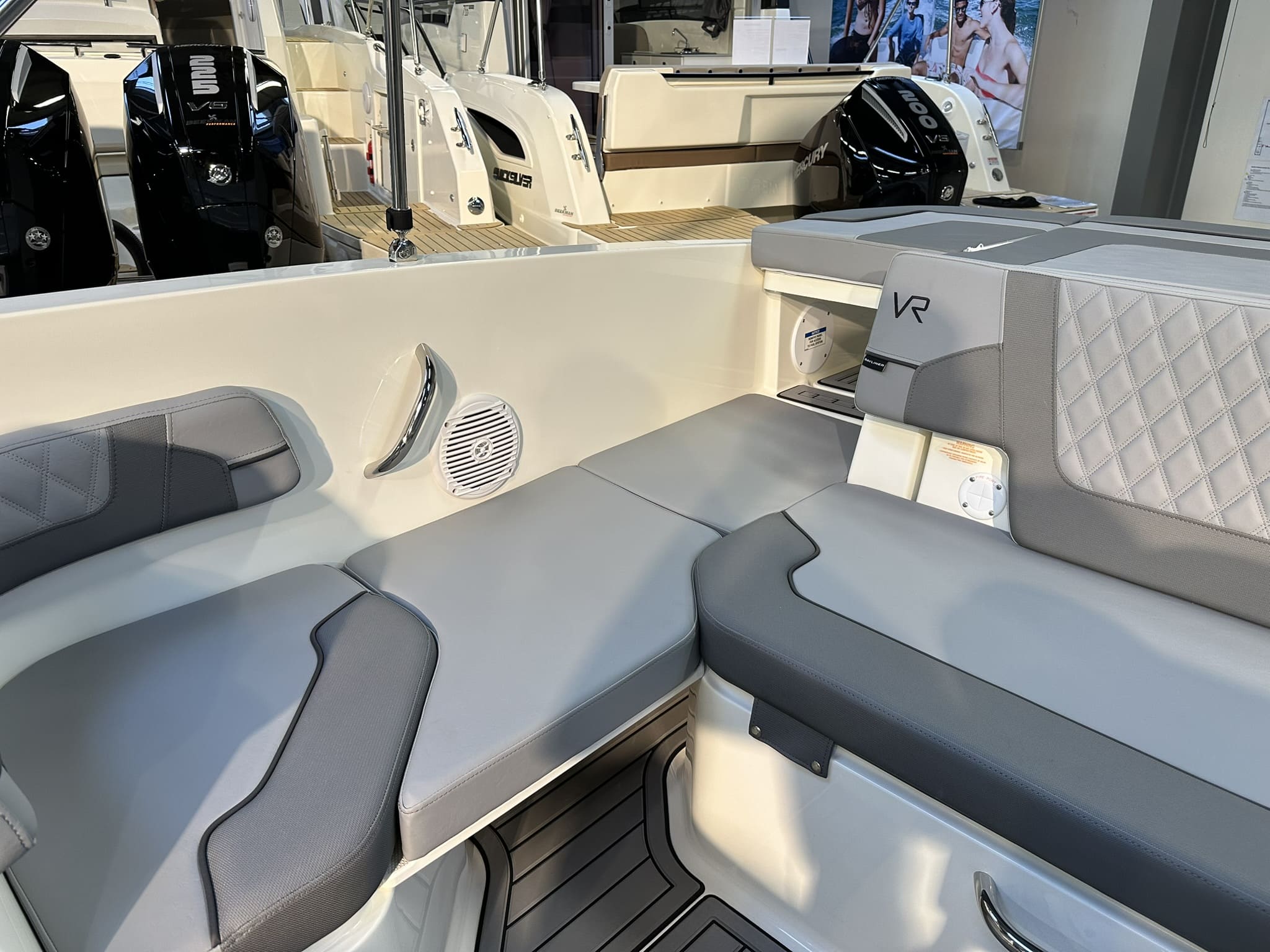 Bayliner VR6 Bowrider — foto 9 van 29