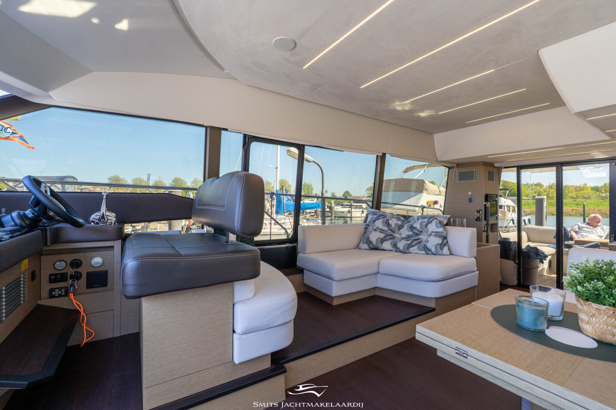 Prestige 590 Flybridge — foto 34 van 154