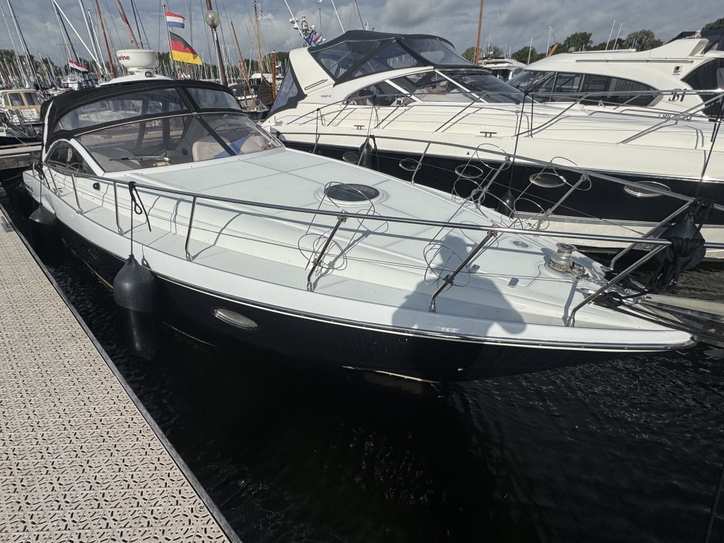 Pershing 37 — foto 31 van 42