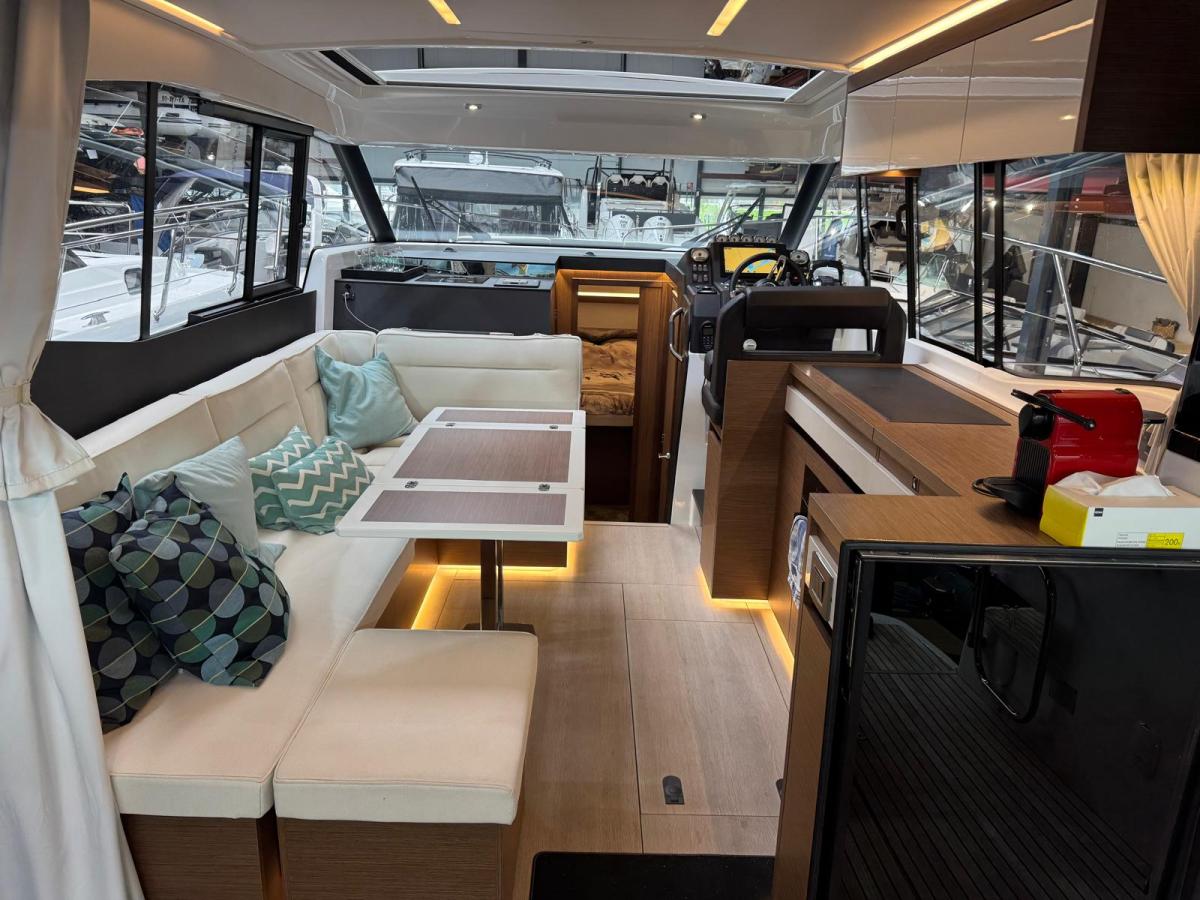 JEANNEAU NC37 met slechts 87 uur! — foto 11 van 42