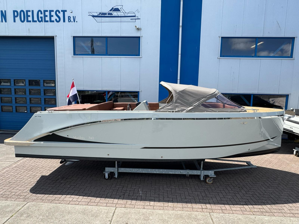 Maxima 740 met Honda 250pk - DEMO