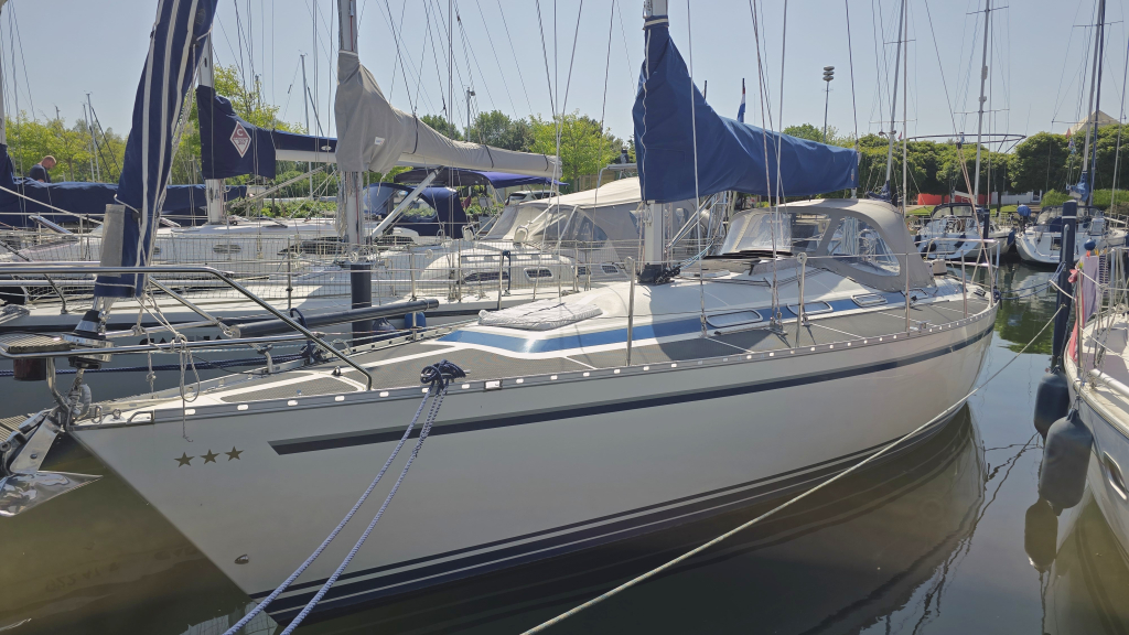 Dynamic 37 — foto 1 van 31