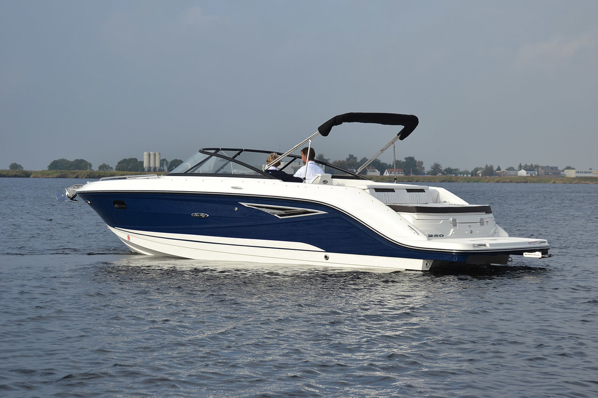 Sea Ray Sun Sport 250 — foto 24 van 73