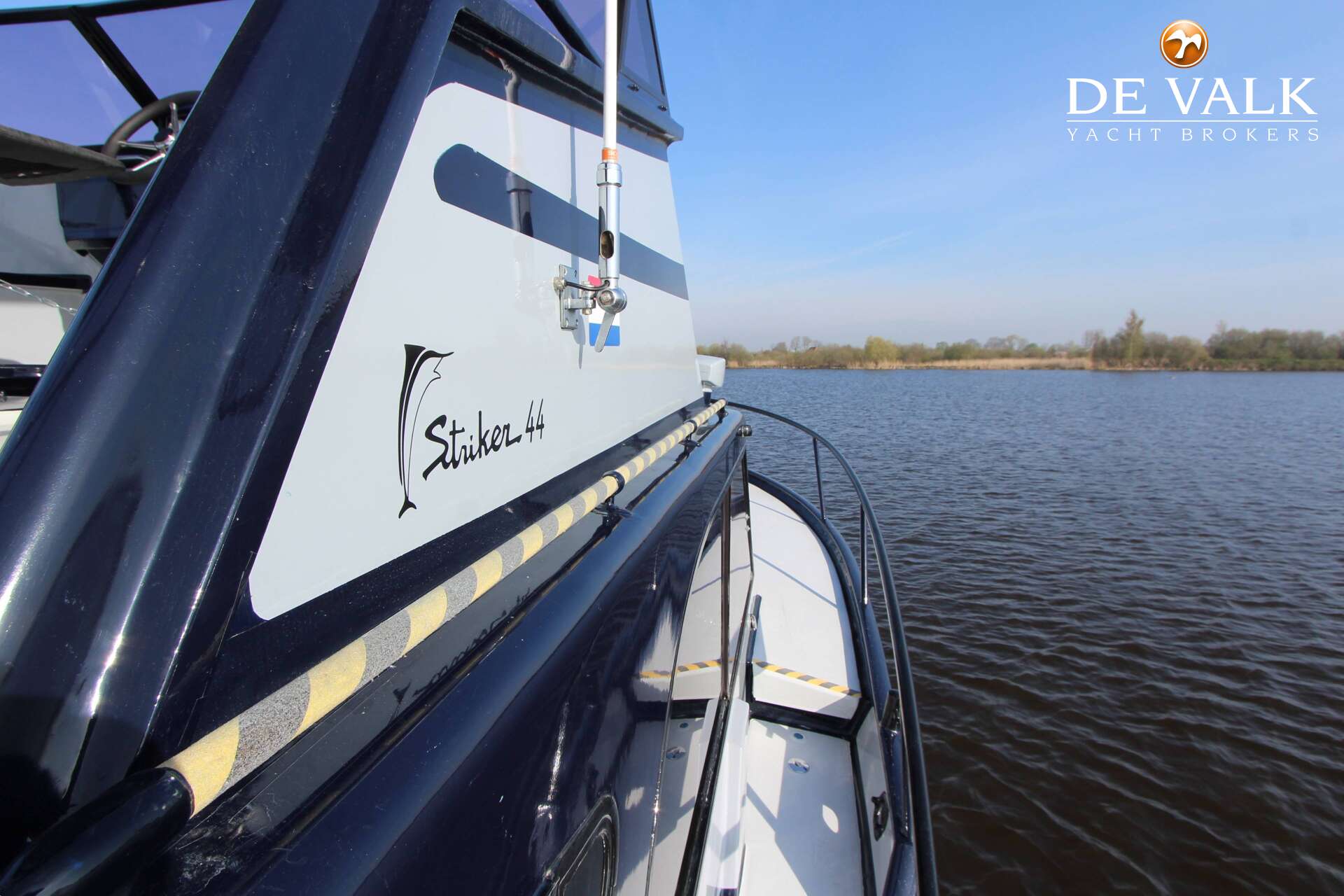 Striker 44 — foto 11 van 32