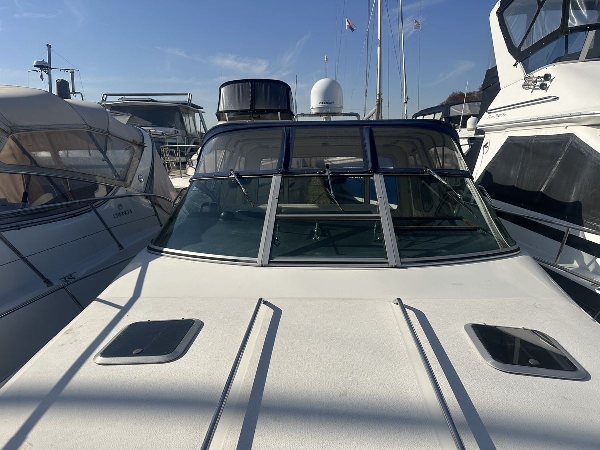 Sea Ray 310 Sundancer — foto 48 van 49