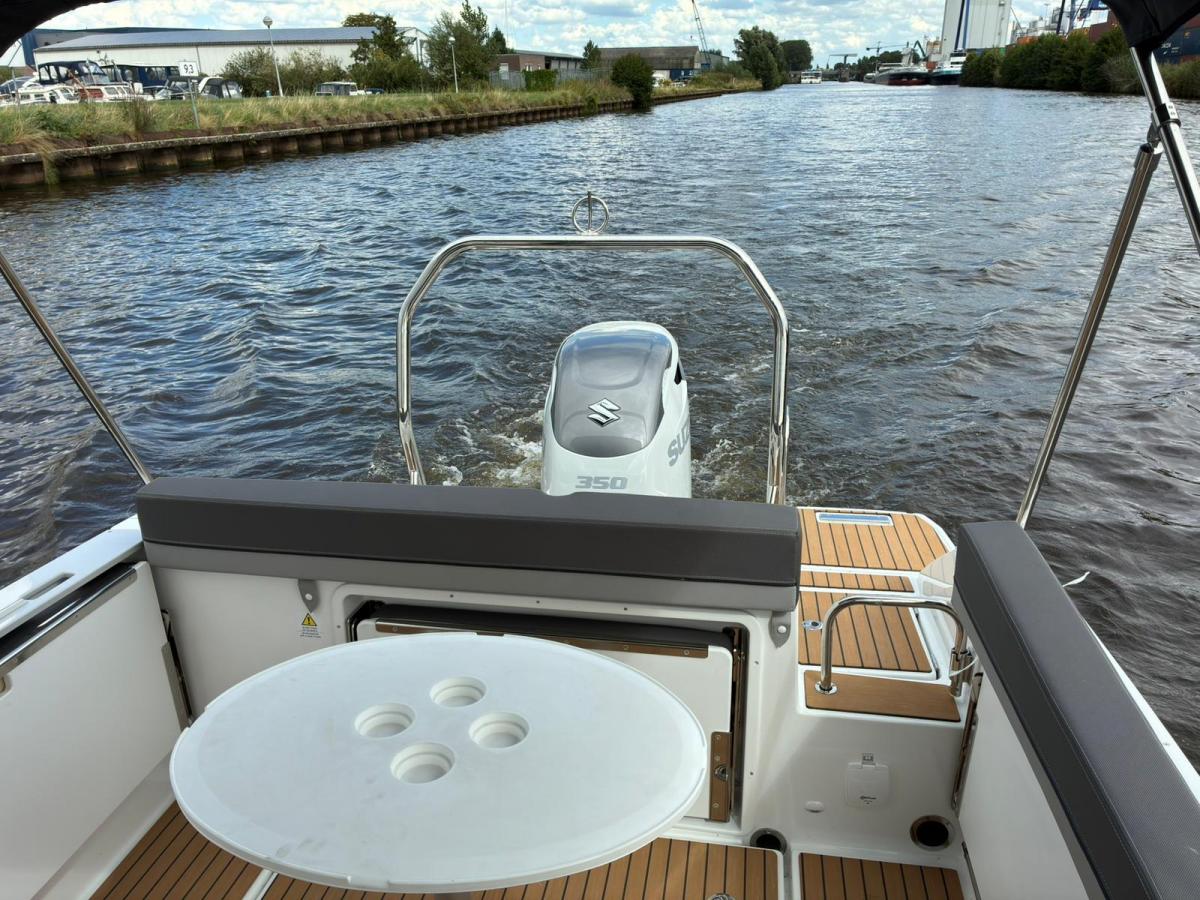 Jeanneau Cap Camarat 7.5 CC Serie 3 — foto 16 van 21