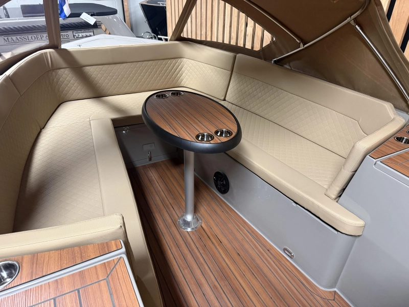 Maassloep 680 Retro 60pk Honda Nieuw — foto 11 van 12