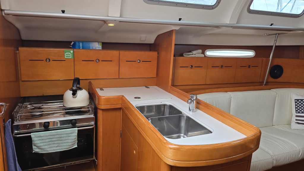Beneteau First 40.7 — foto 21 van 35