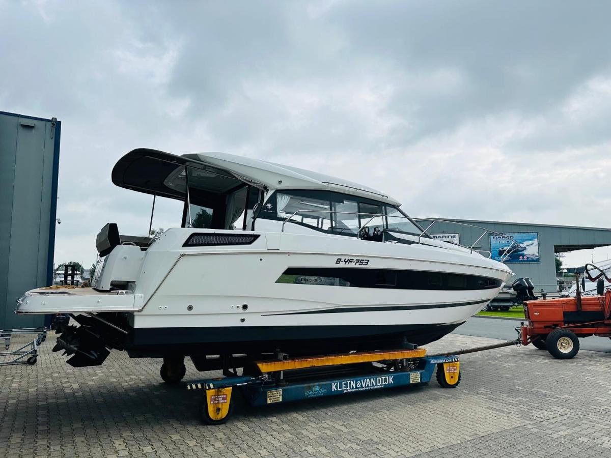 JEANNEAU NC37 met slechts 87 uur! — foto 20 van 47