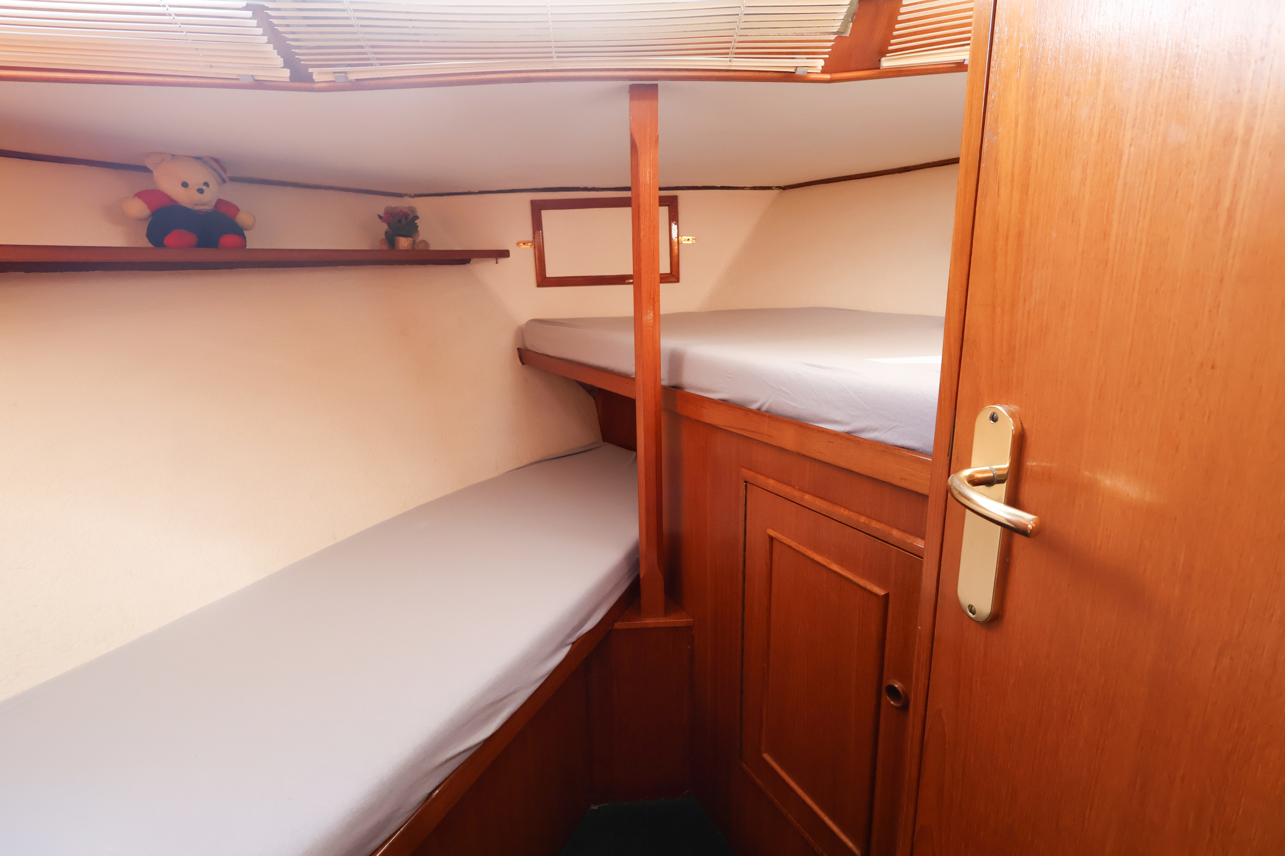 Neptunus 133 Flybridge — foto 32 van 34