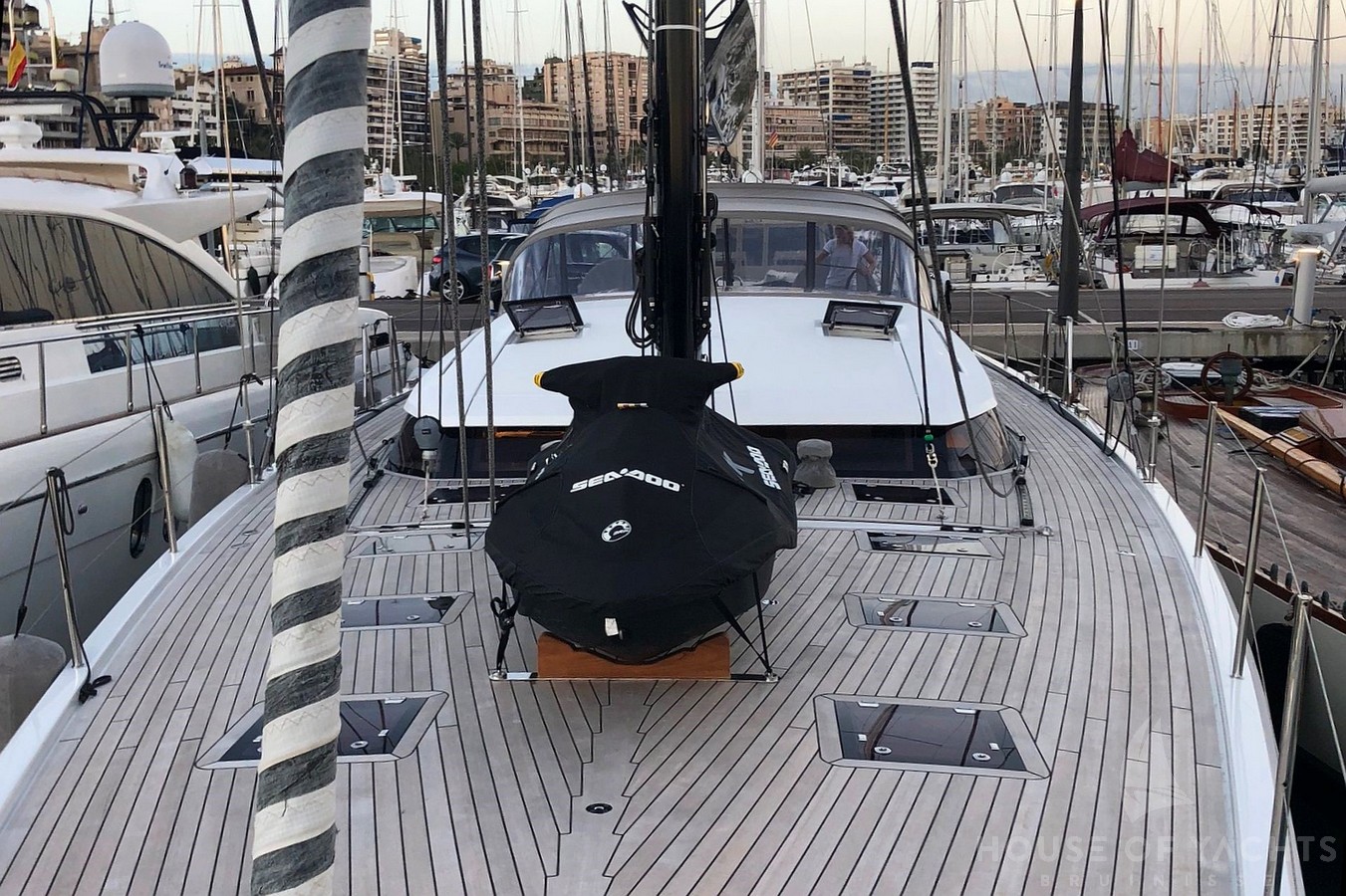CNB 76 — foto 5 van 12
