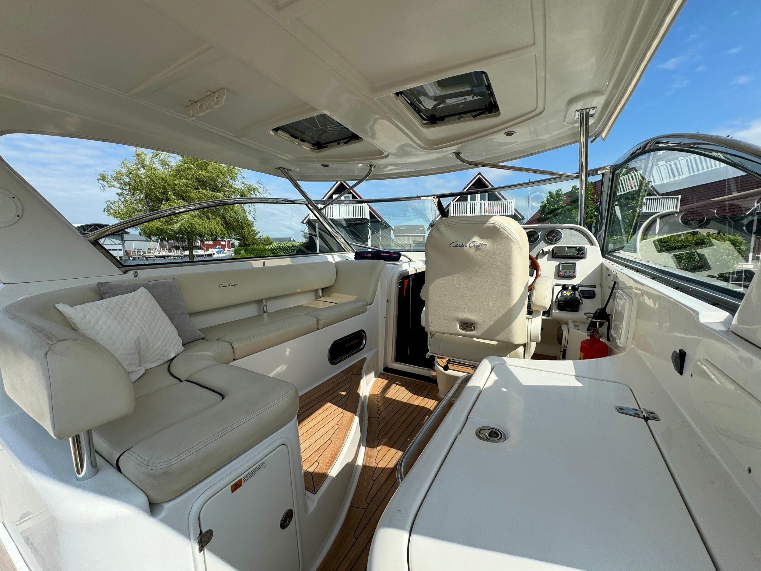 Chris-Craft Roamer 40 Lobster — foto 18 van 67