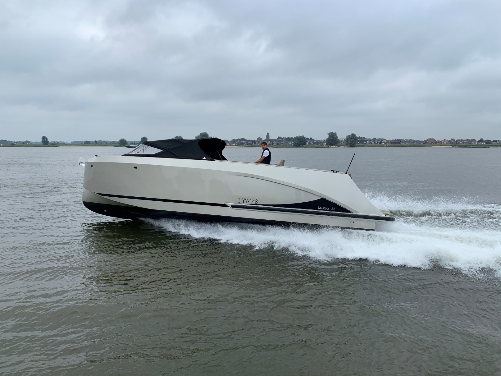 Maxima Boats 35 met 2x Honda 250 pk op voorraad! — foto 9 van 30