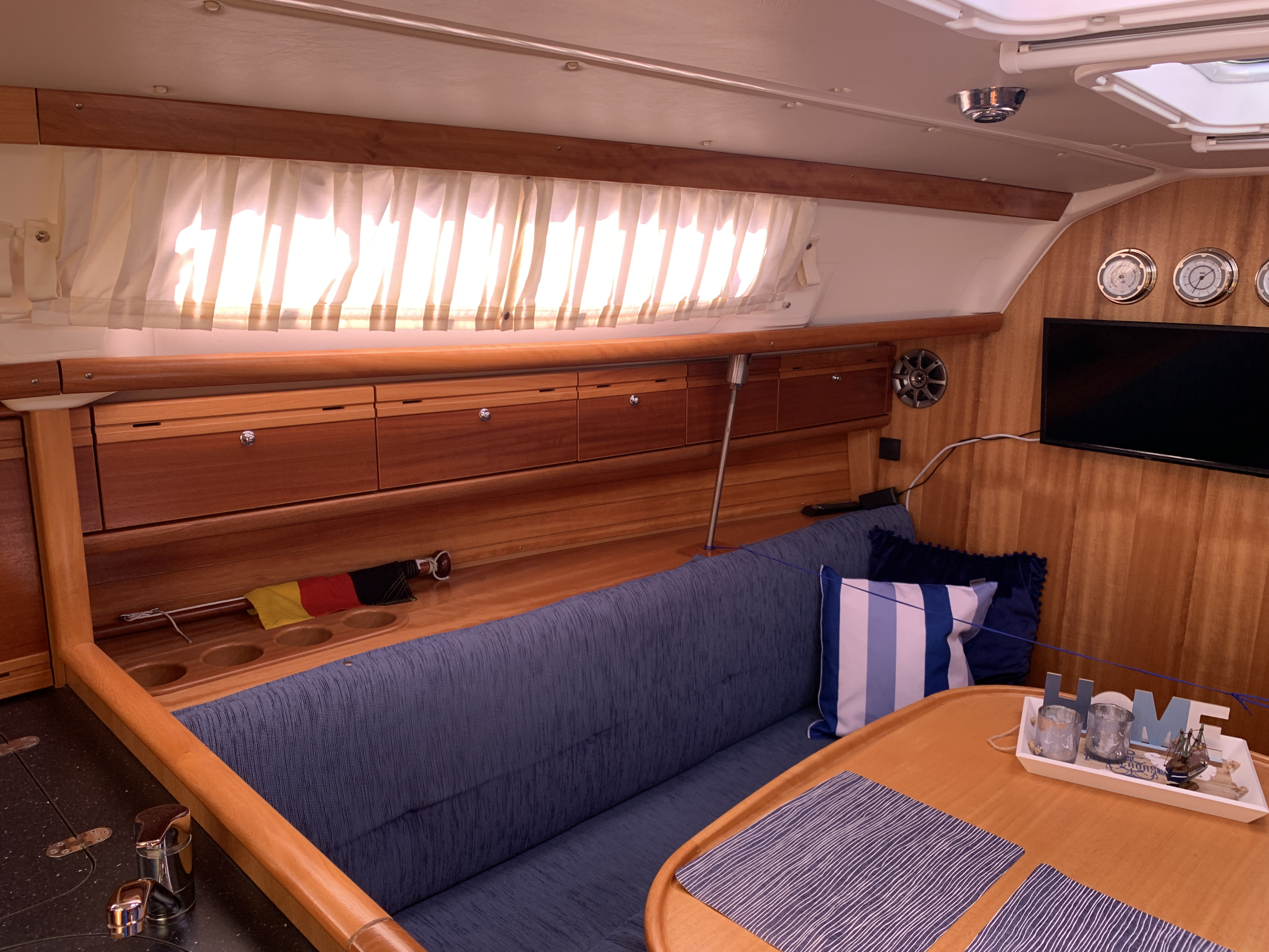 Bavaria 31 Cruiser Limited Edition — foto 11 van 54