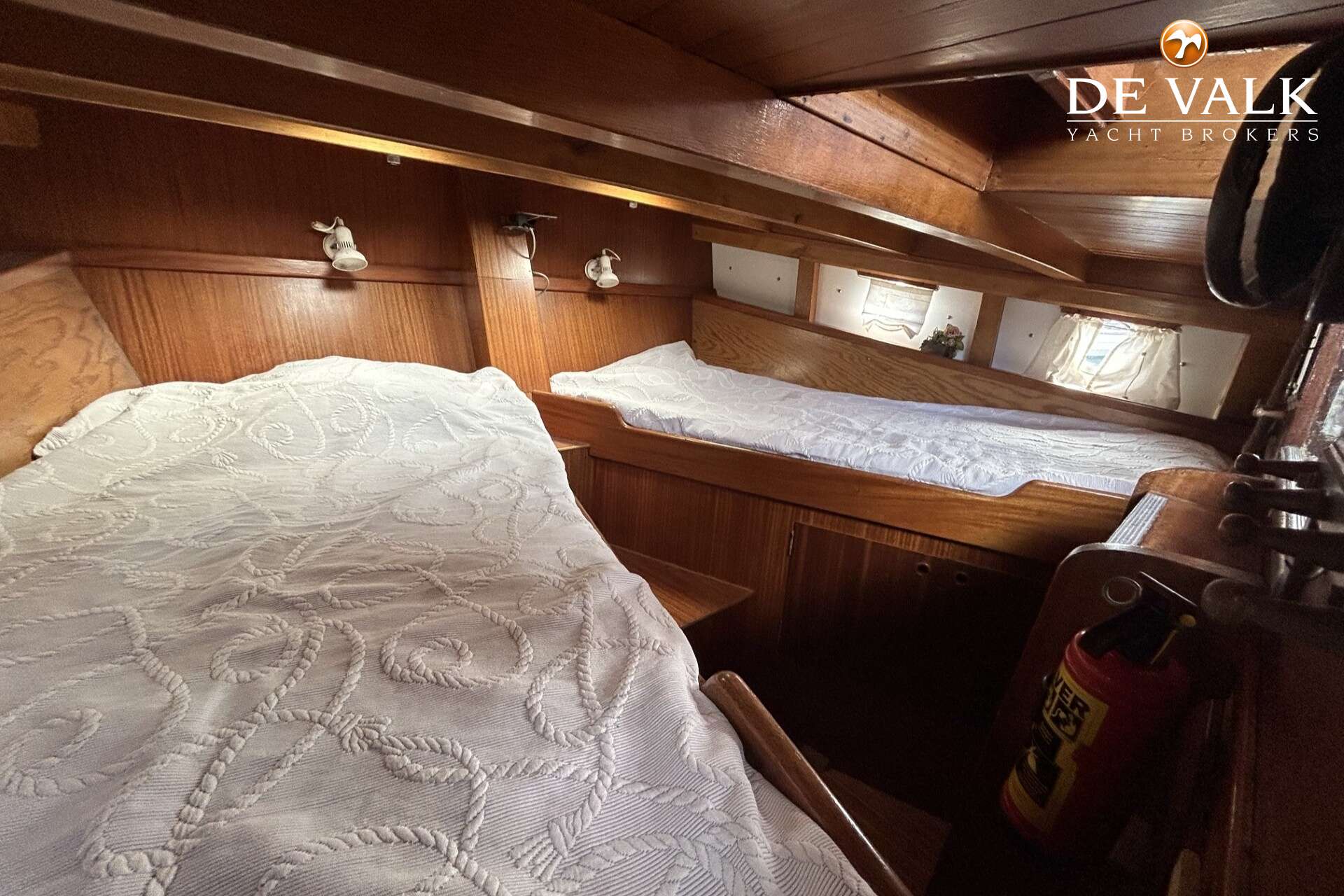 Small sailing ship From Laso — foto 27 van 35