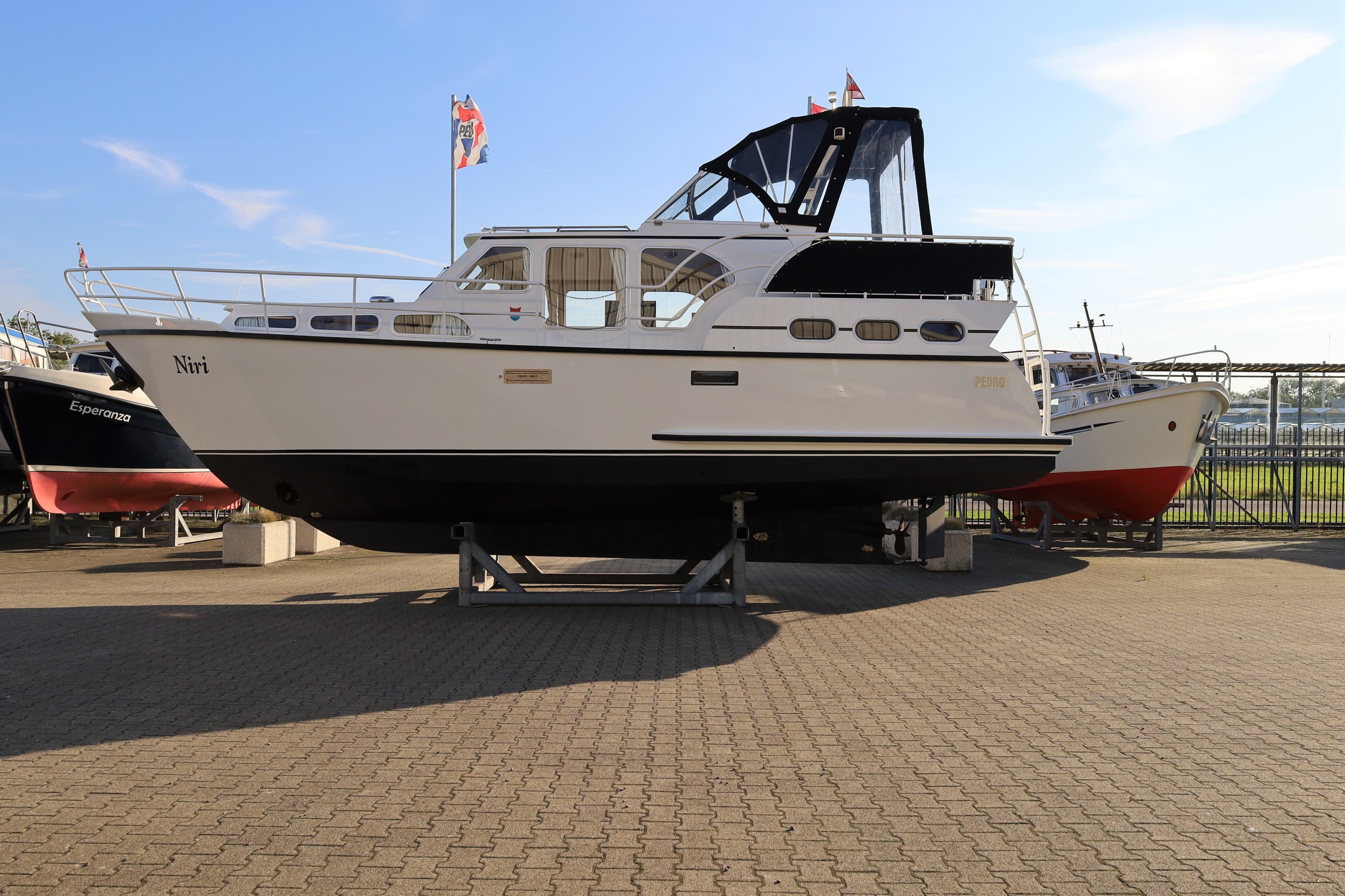 Pedro Skiron 35 — foto 4 van 37
