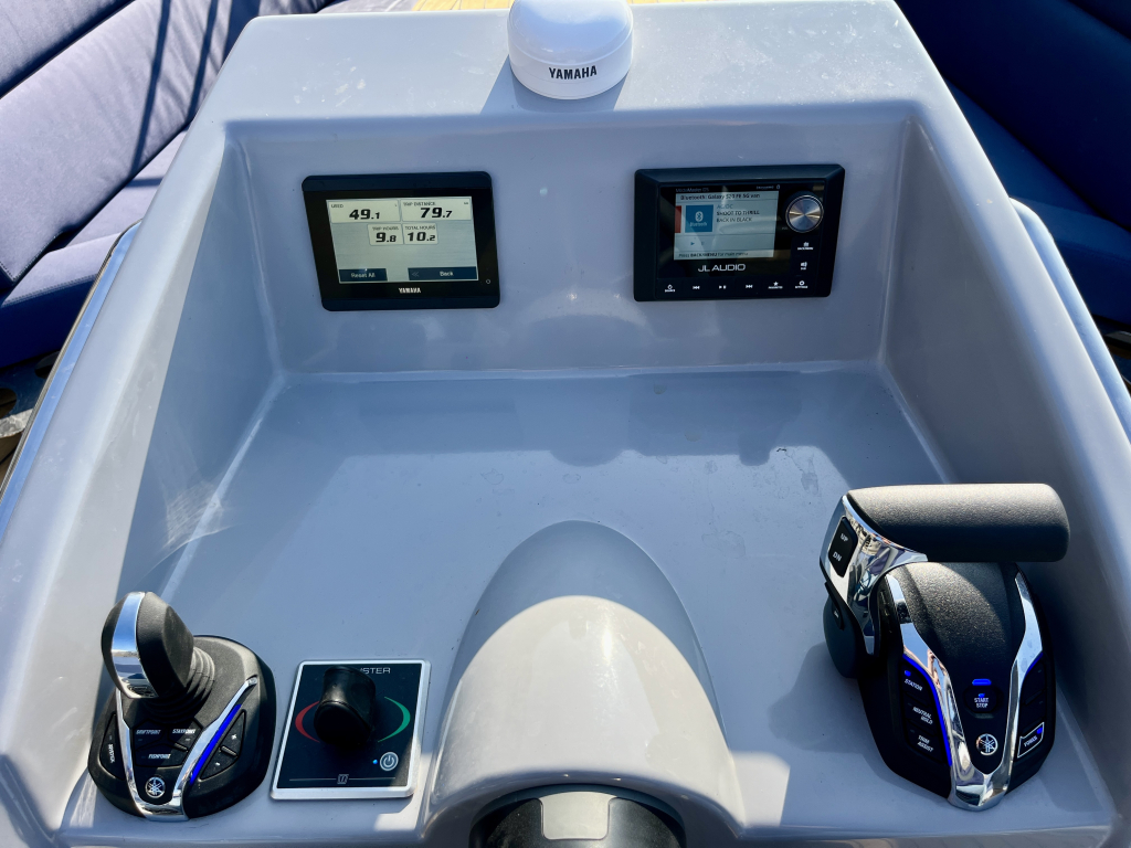 ZEE GT800 | Yamaha 250 pk | TENDER — foto 10 van 21