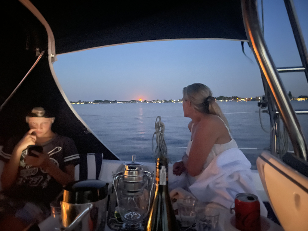 Hunter 356 — foto 51 van 72