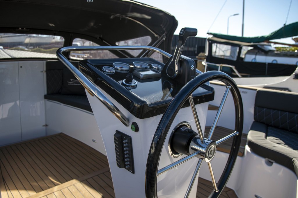 Waterspoor 717 Outboard | Luxe tender | Vanaf €45.950,- — foto 11 van 16