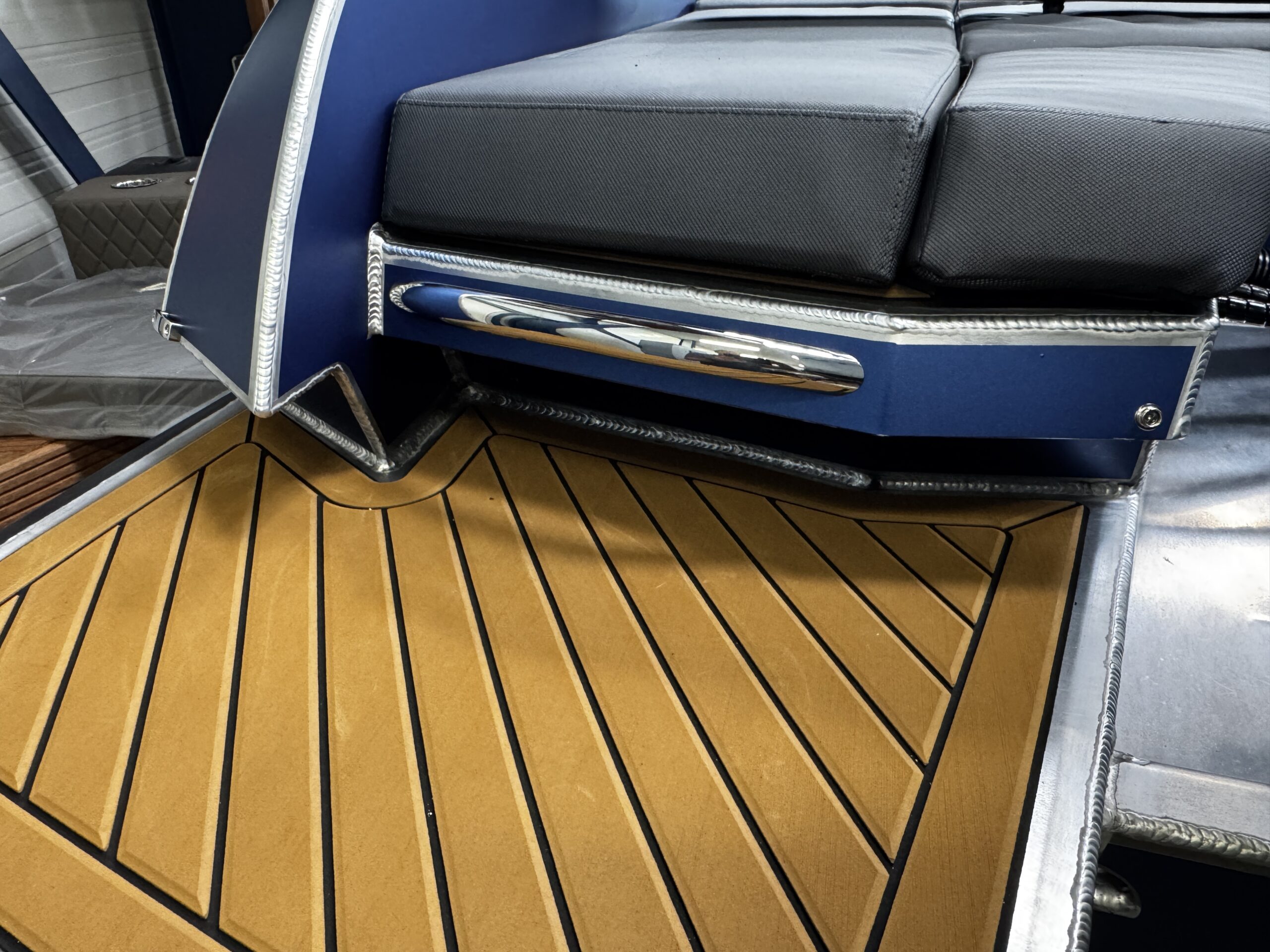 Qualia QT 22 Outboard — foto 23 van 28