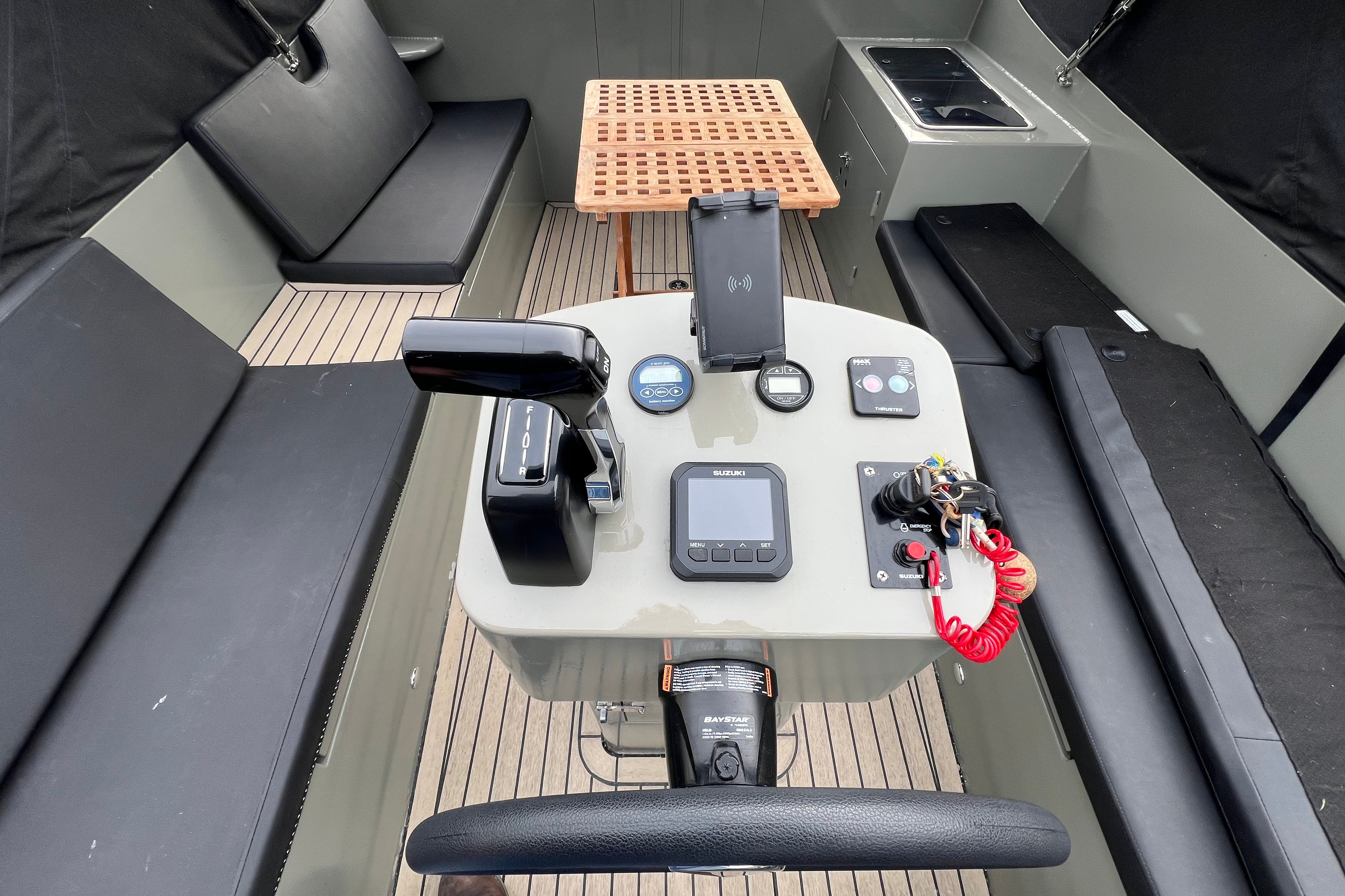 Waterman 8.0 Cabin — foto 18 van 36