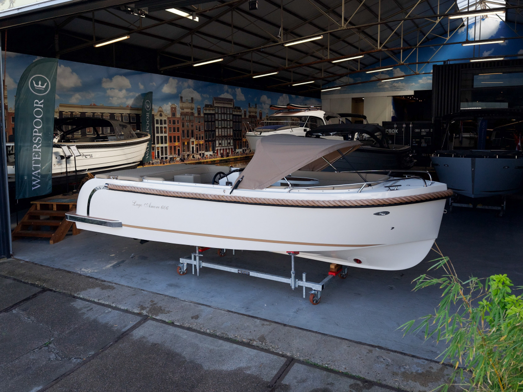 Lago Amore 606 Tender | 30PK Suzuki | Nieuwstaat incl. stalling — foto 5 van 26