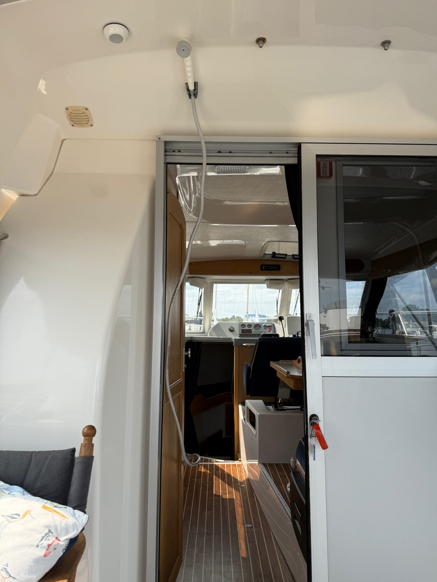 NB Marine 8700 — foto 9 van 37