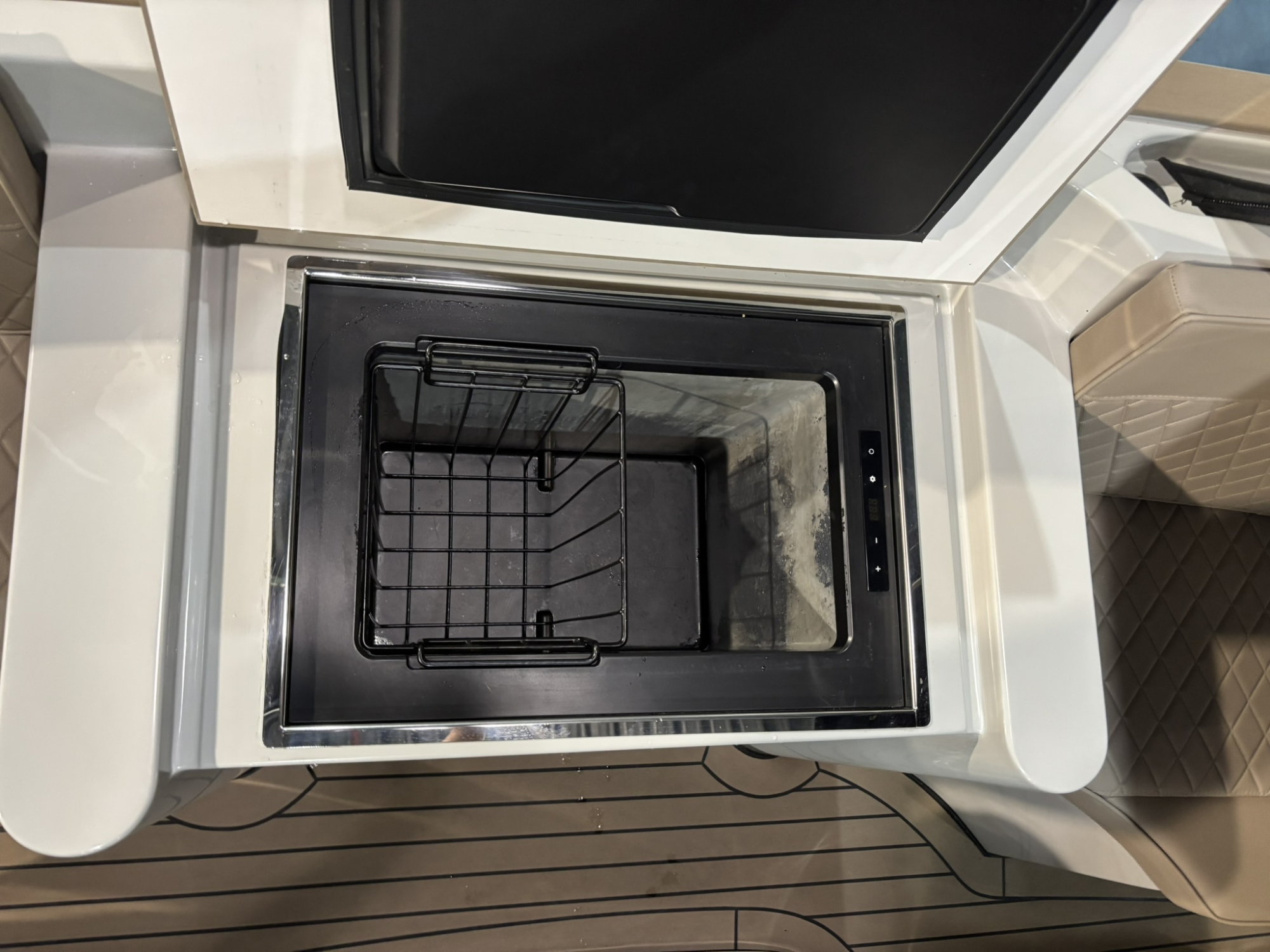 Antaris Sixty7 met Vetus 52 pk dieselmotor bouwjaar 2025! — foto 13 van 16