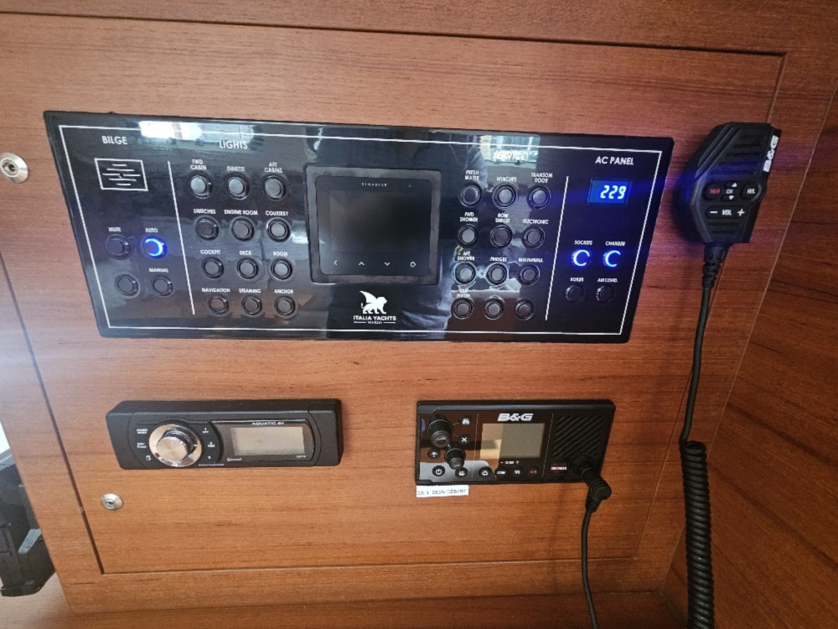 Italia Yachts 12.98 — foto 7 van 38
