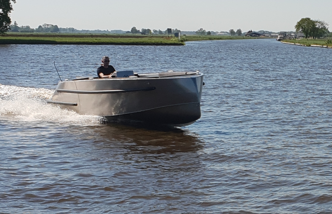 Van Vossen VanVossen Tender 650 (sport) — foto 10 van 15