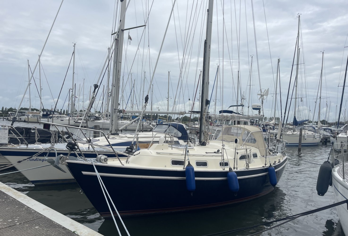 Yanmar Vancouver - Sailing Yacht - GRP (Polyester) - 1997 - € 39.500 — foto 2 van 11