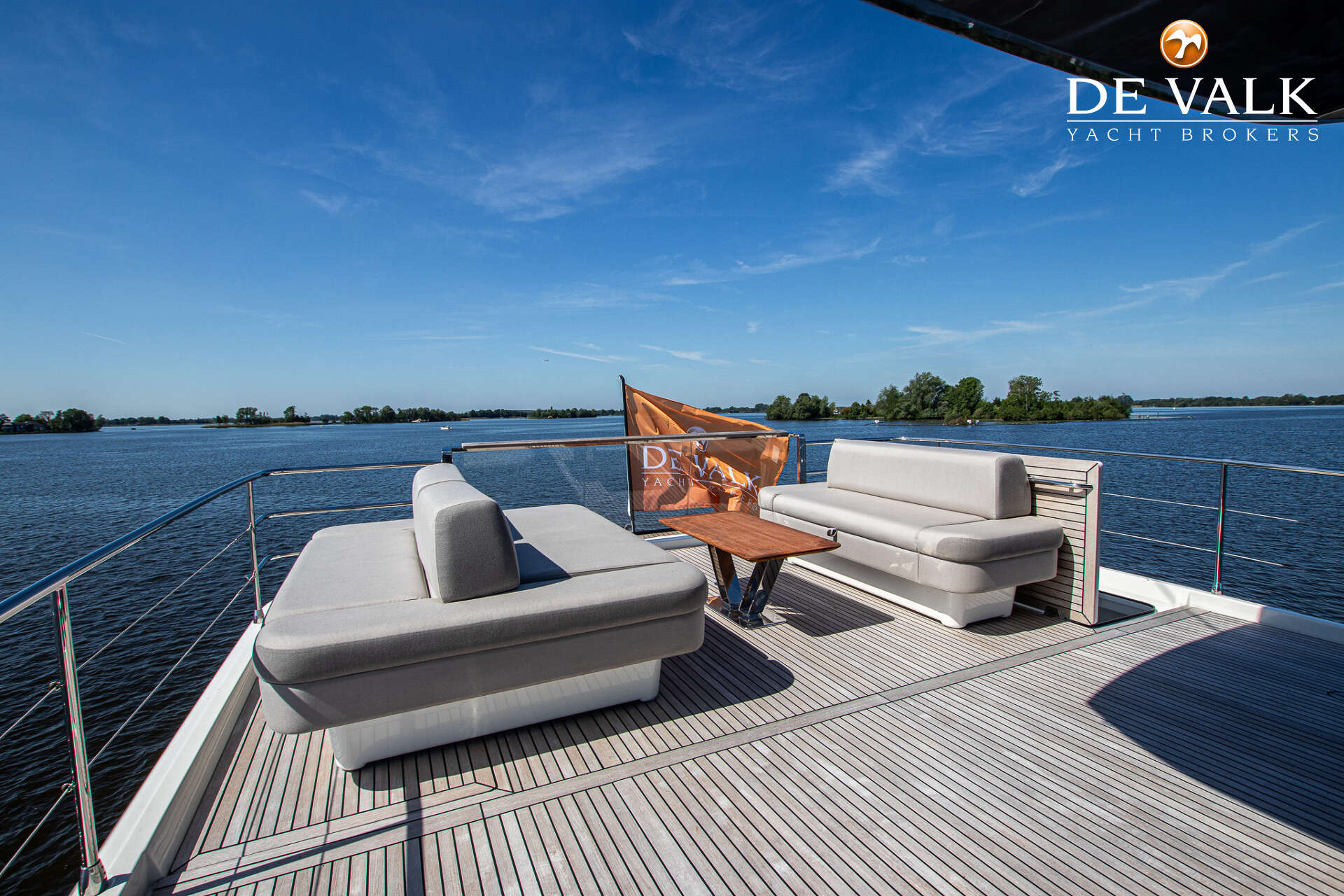 Prestige X70 — foto 13 van 44