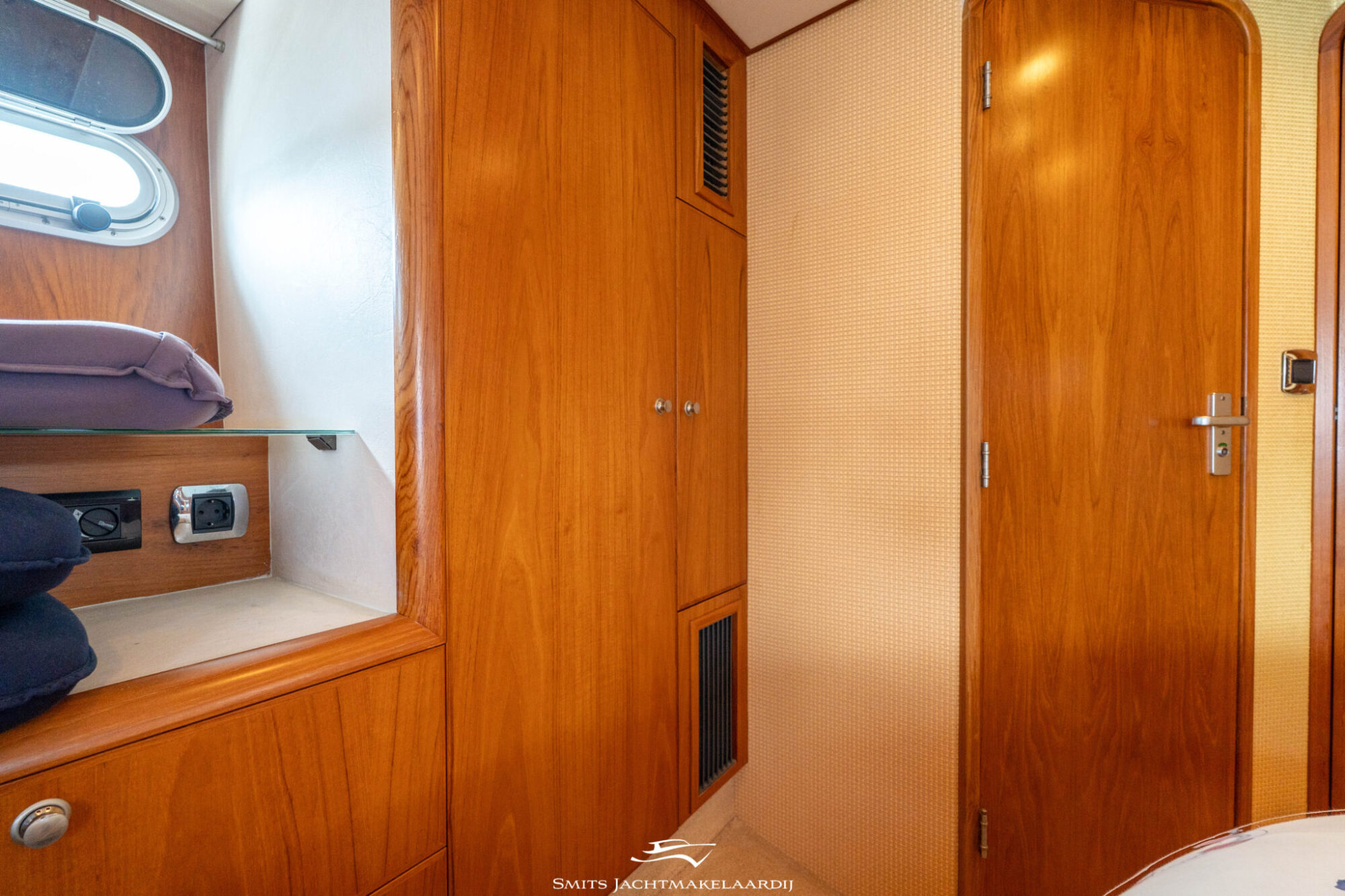 Van der Valk Valk Continental 15.50 Cabrio — foto 42 van 105