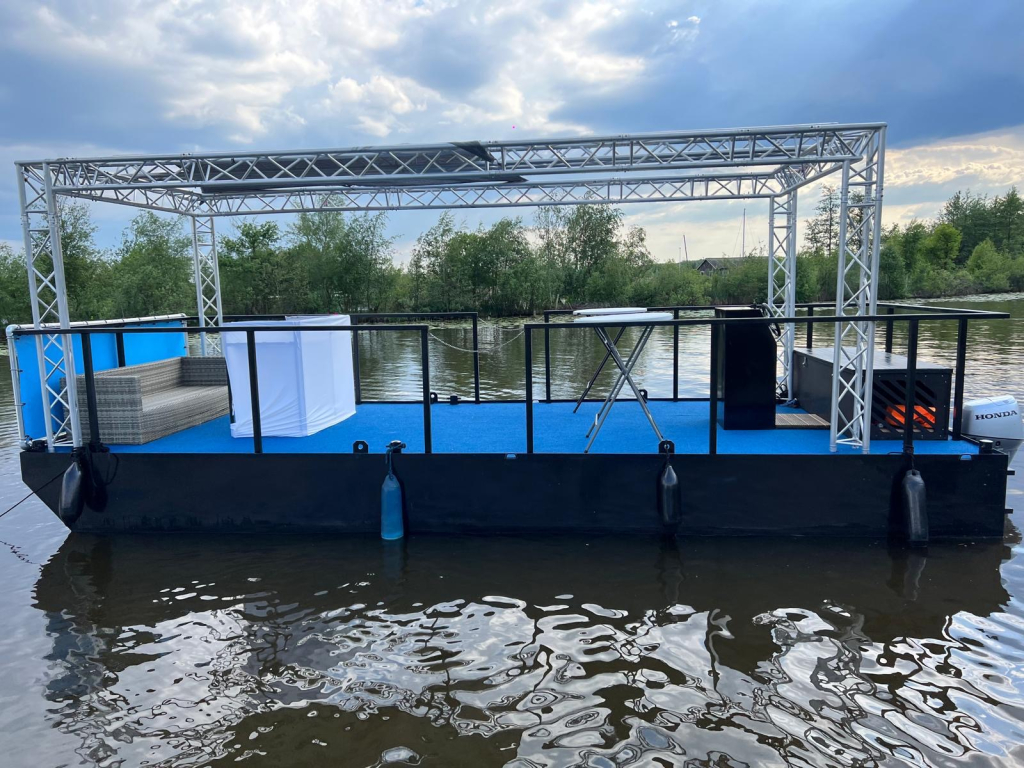 Partyboot Staal Pontoon — foto 4 van 15