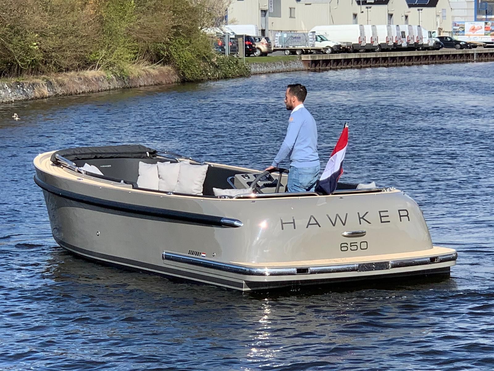 Seafury Hawker 650 — foto 1 van 5