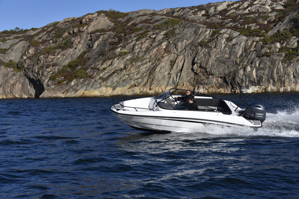 Finnmaster Bowrider R6 — foto 7 van 31
