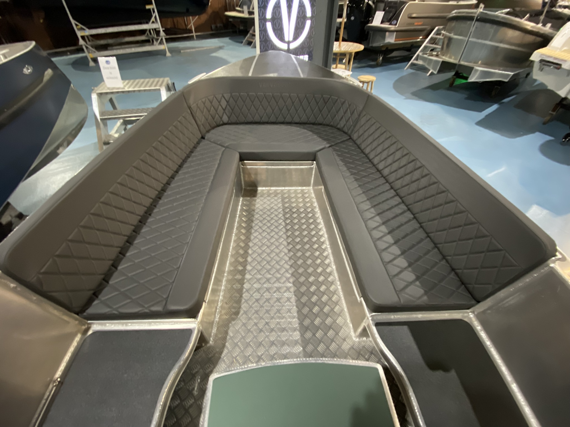 Van Vossen VanVossen E-Tender 595 E-propulsion 6kW op voorraad! — foto 4 van 7