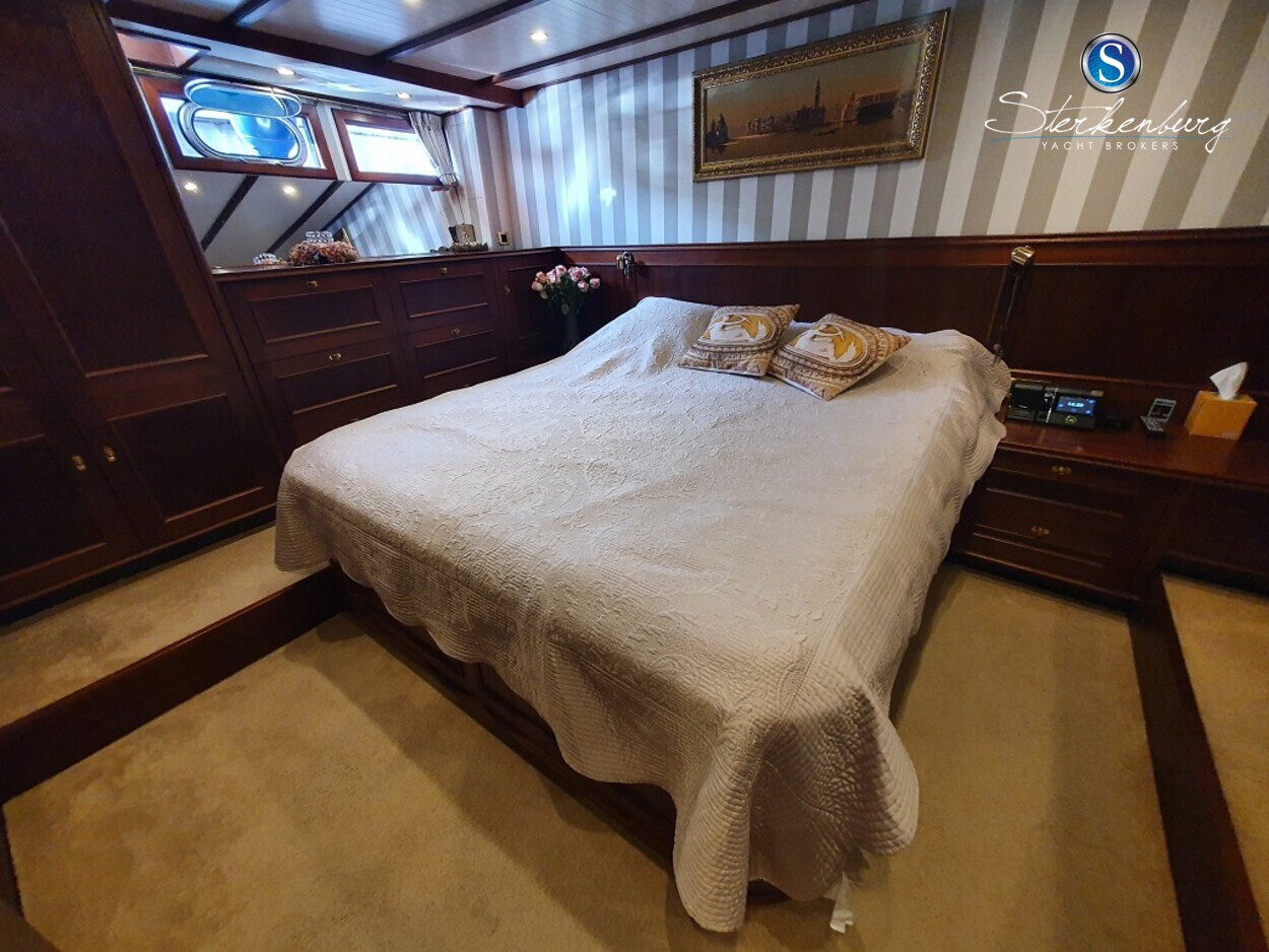 Alm Delfino 60 — foto 34 van 48