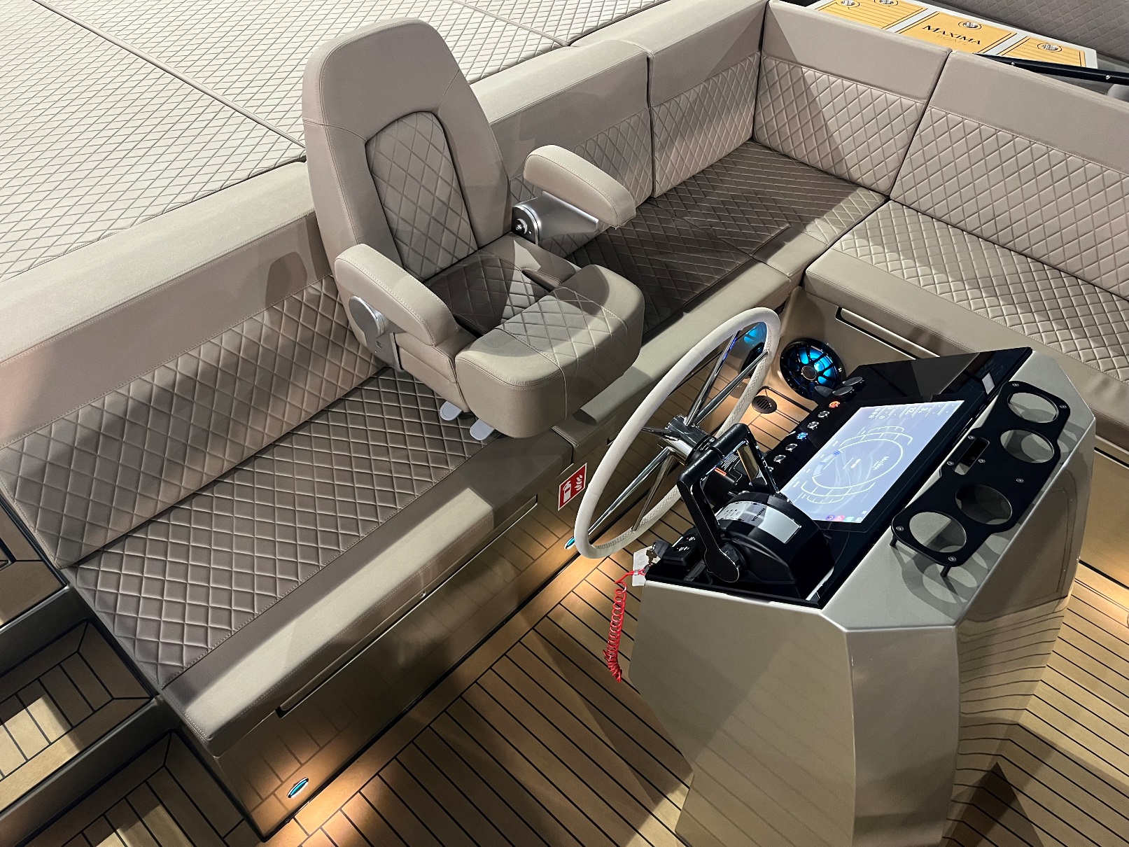 Maxima Boats 35 met 2x Honda 250 pk op voorraad! — foto 24 van 30
