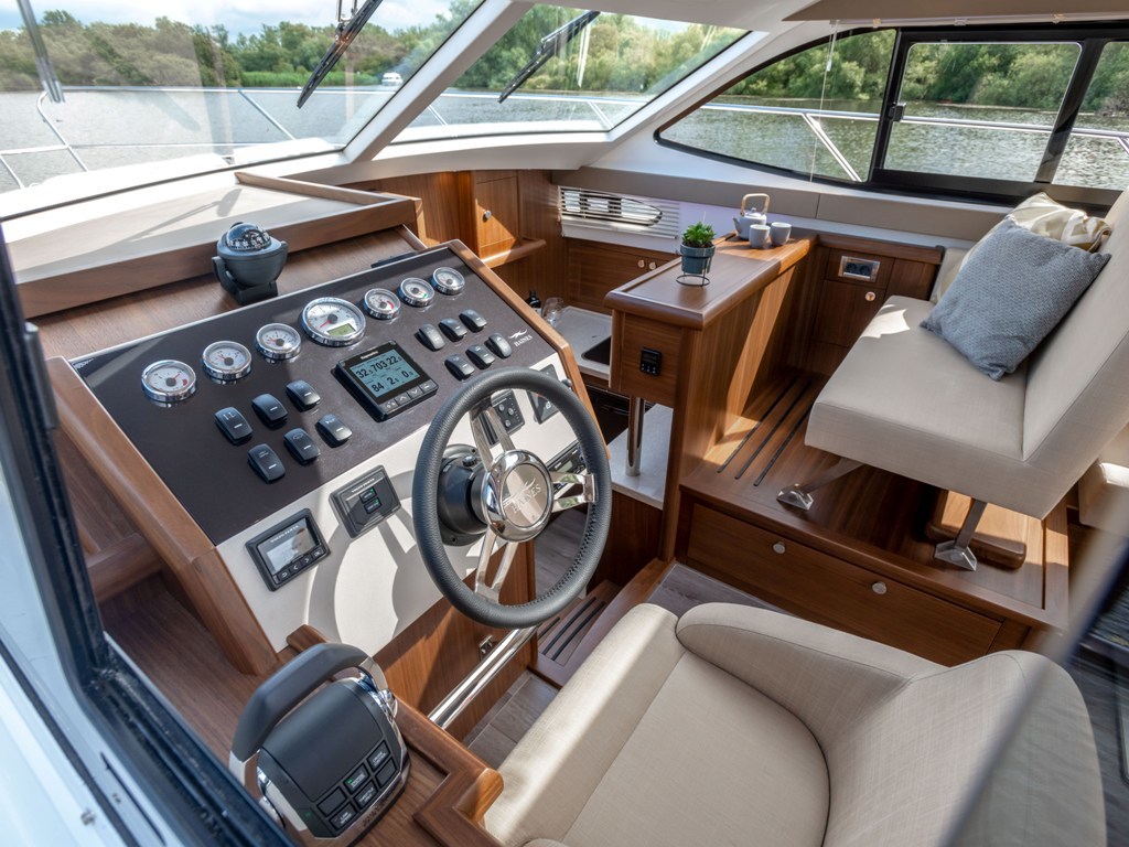 Haines 32 Offshore — foto 8 van 23