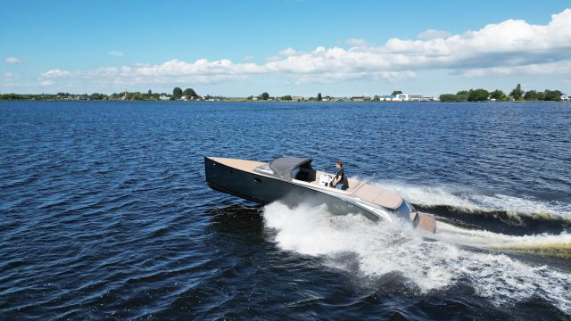 Outlaw 999 tender DE GROOTSTE SLOEPENSHOWROOM VAN NEDERLAND — foto 2 van 14