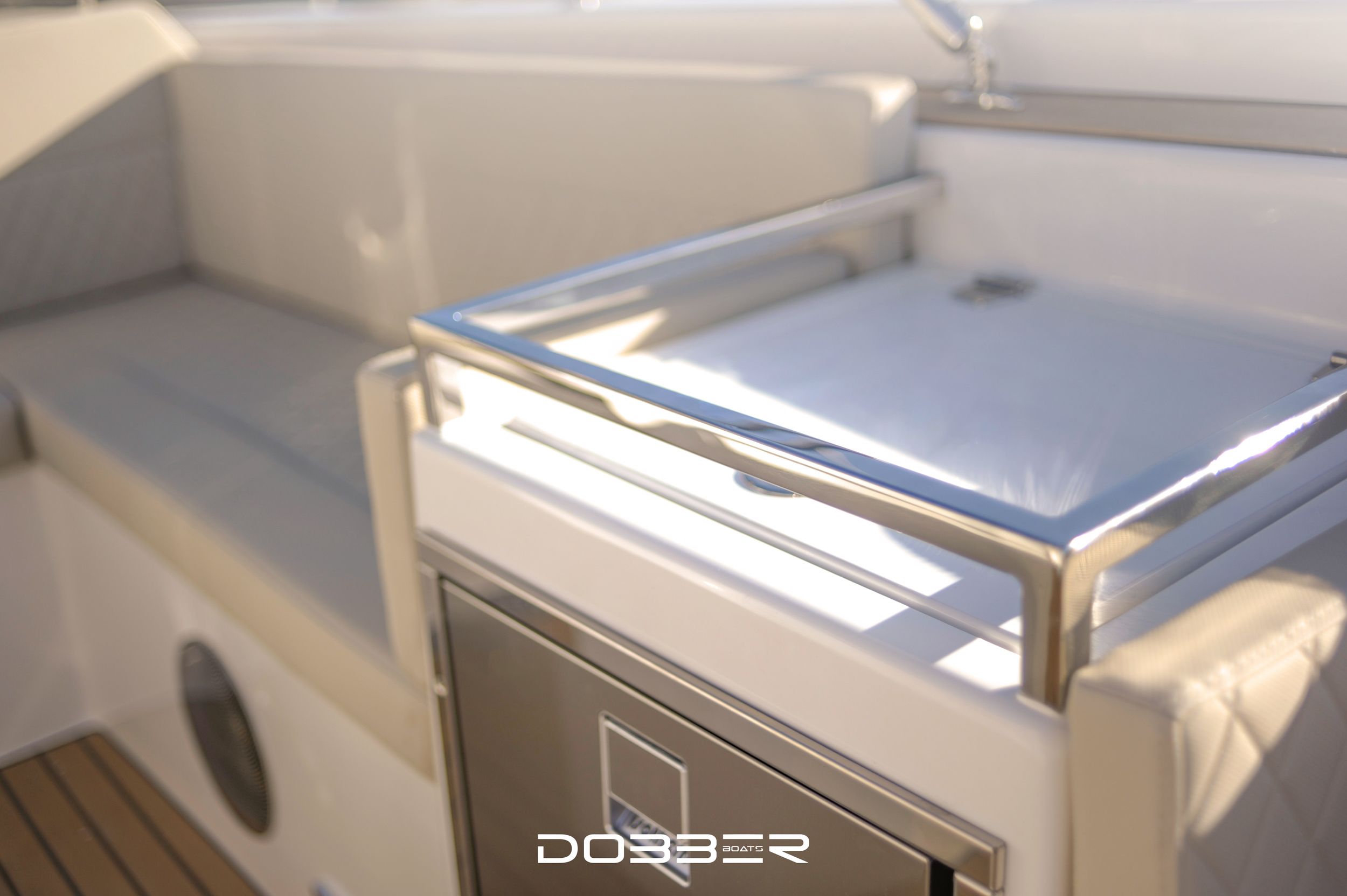 DOBBER 750 Tender — foto 7 van 12