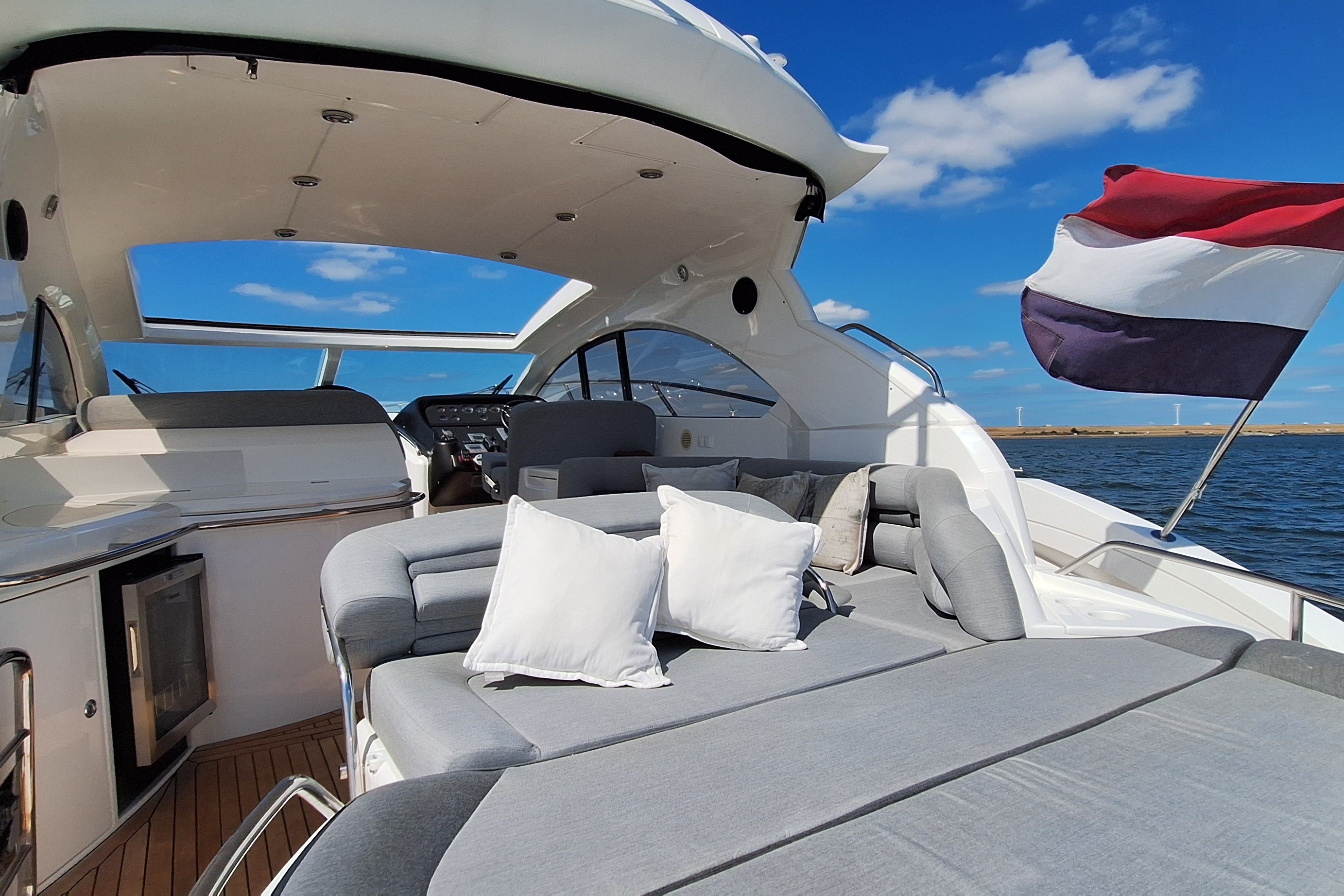 Sunseeker Portofino 47 — foto 22 van 92