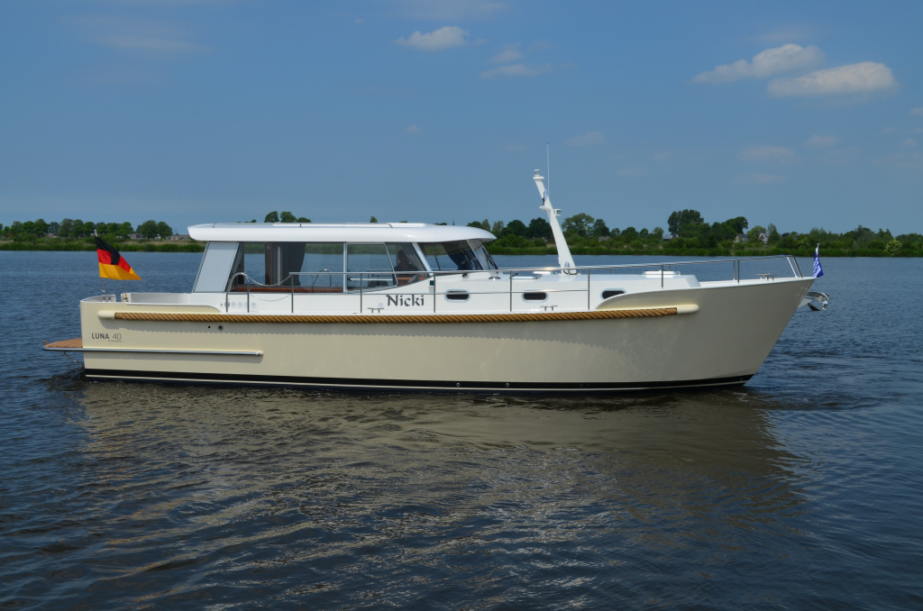 Brandsma Luna 40 — foto 1 van 15