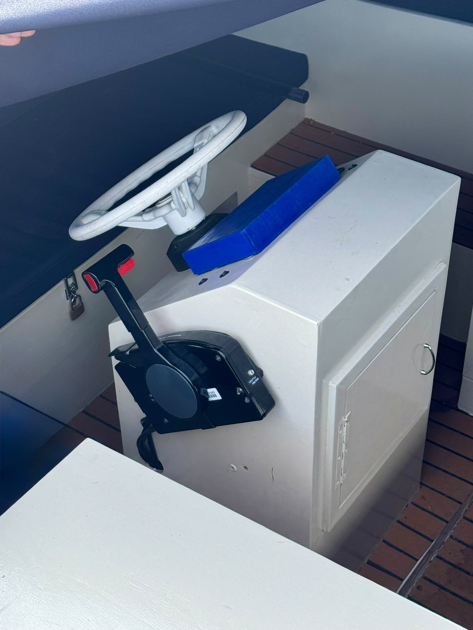 Eigenbouw Console boot — foto 6 van 7