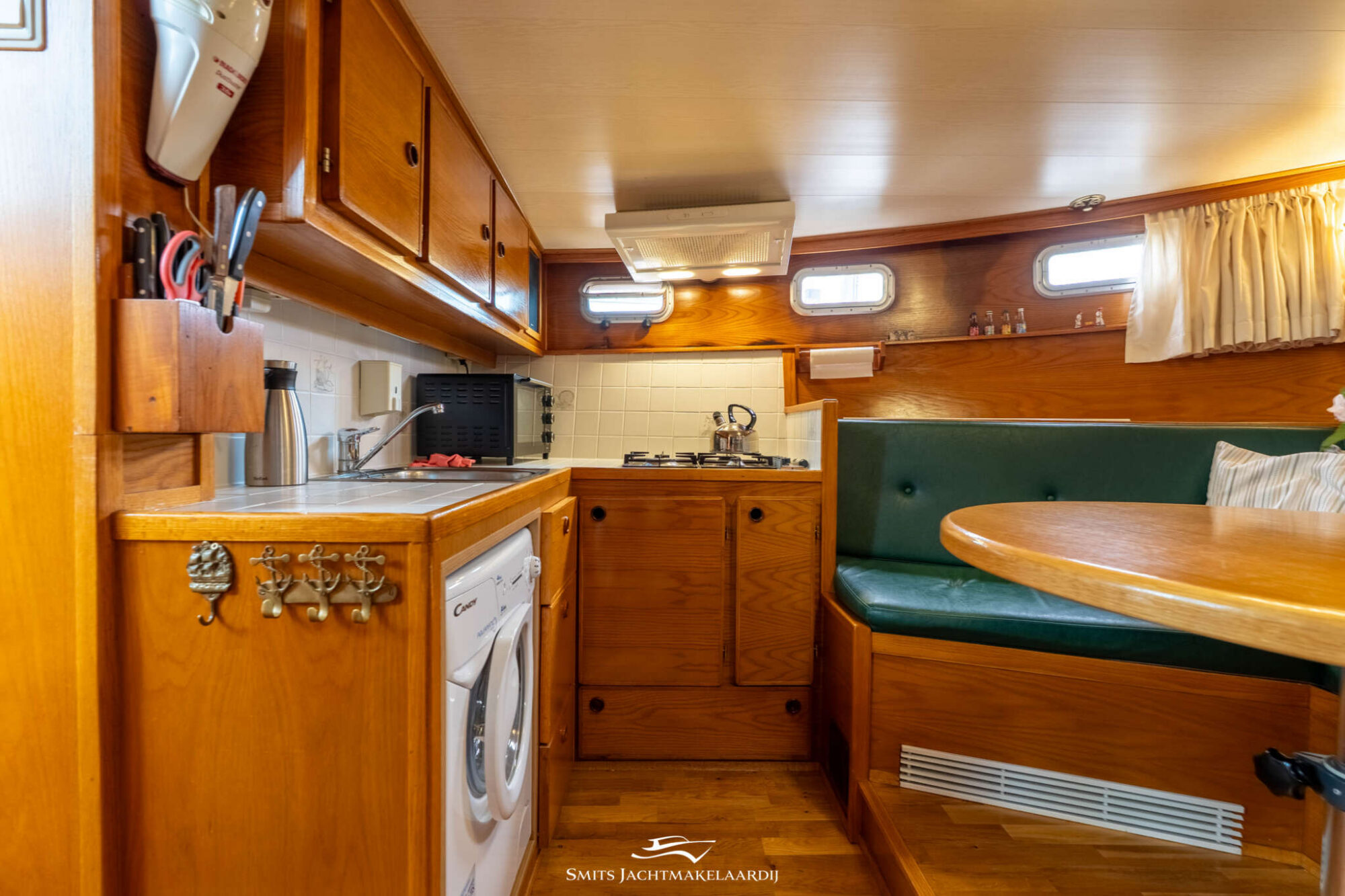 Monty Bank Kotter 42 AK Cabrio — foto 4 van 55