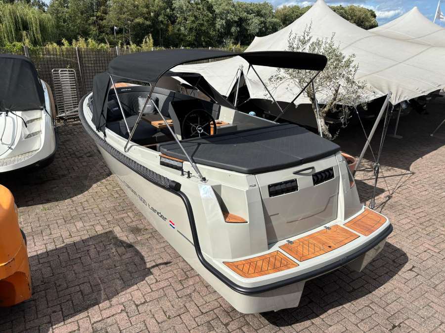 Corsiva 650 Tender Vaarklaar suzuki 60pk 