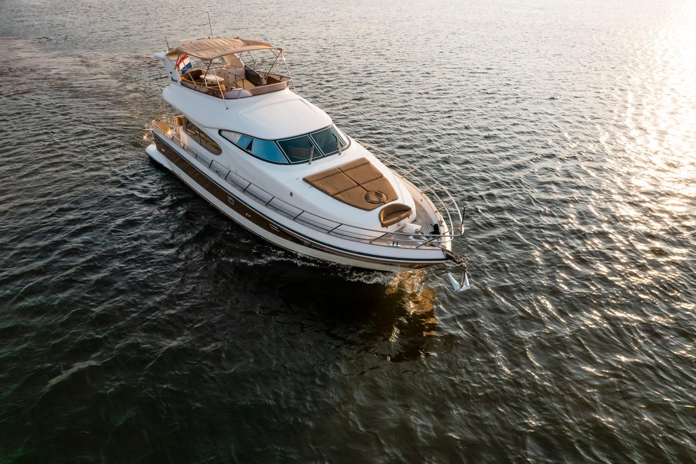 Elegance 54 — foto 8 van 75