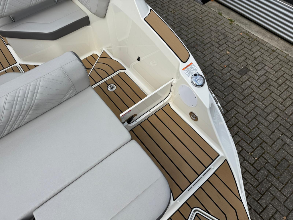 Sea Ray SDX 230 — foto 31 van 46